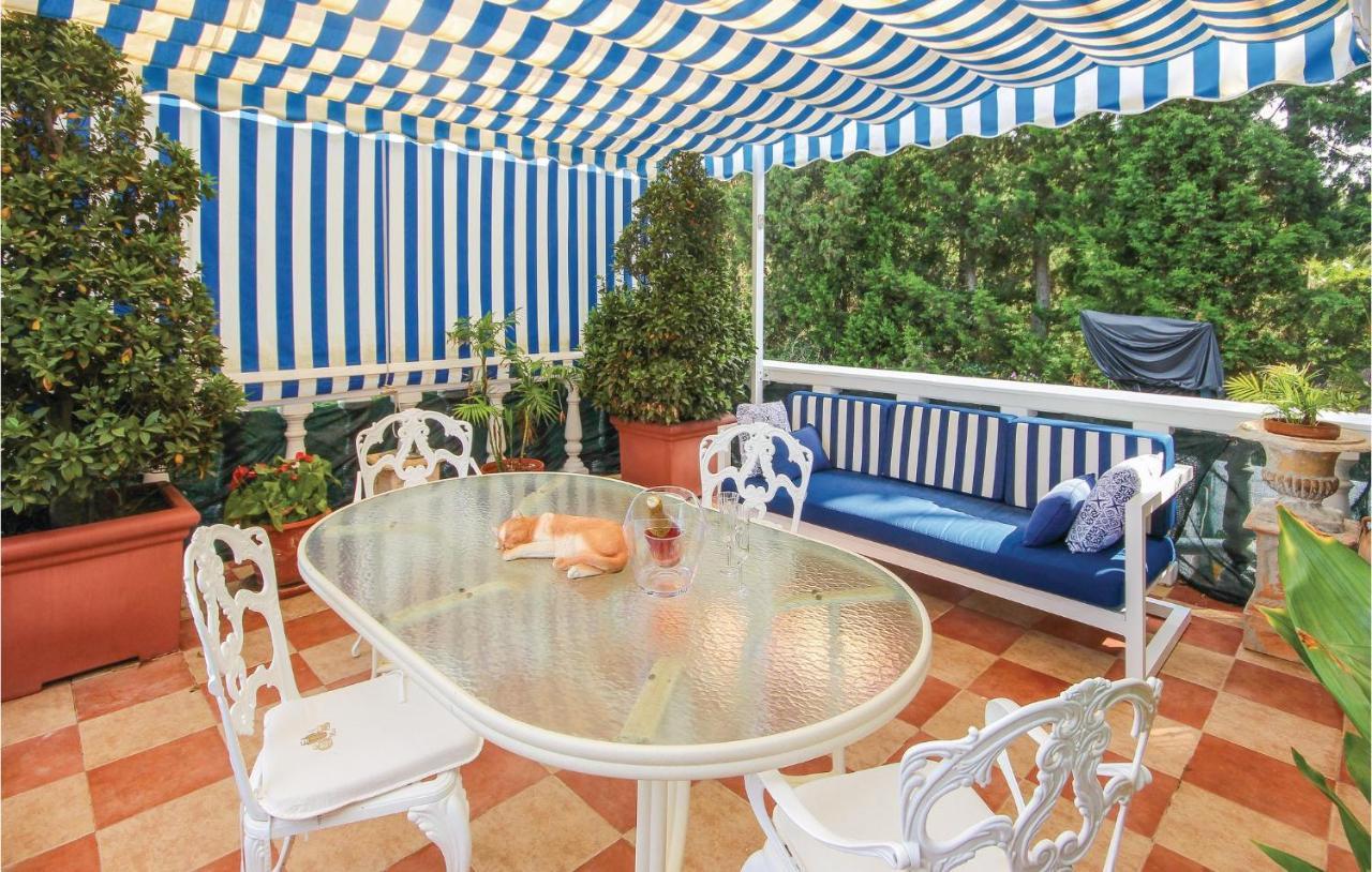 Gorgeous Apartment In Urb El Chaparral With Wifi ลากาลาเดมิฮาส ภายนอก รูปภาพ