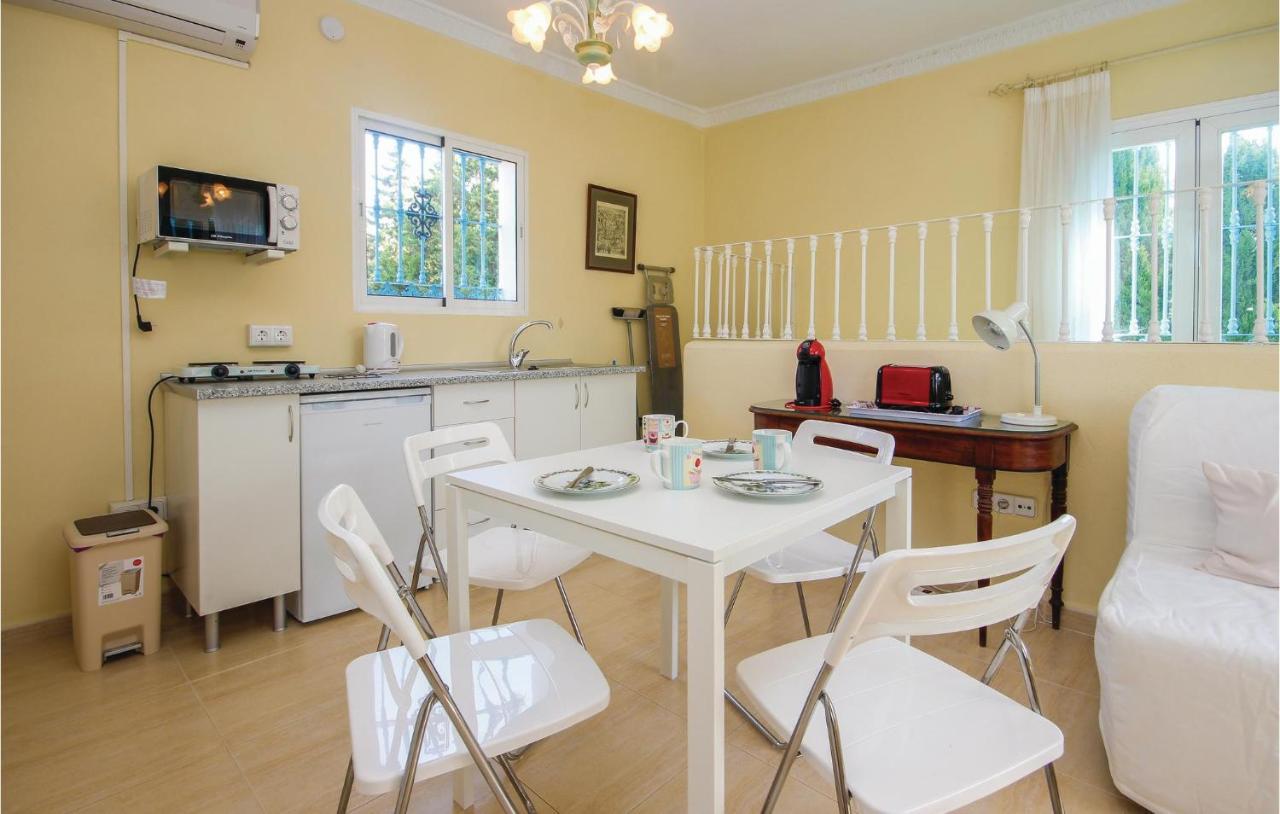 Gorgeous Apartment In Urb El Chaparral With Wifi ลากาลาเดมิฮาส ภายนอก รูปภาพ